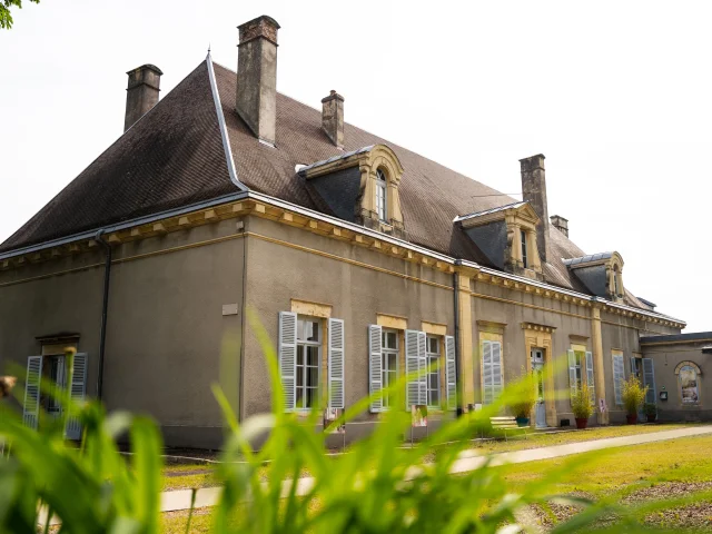 Vue extérieure du Musée Baron Martin à Gray - Vesoul-Val-de Saône