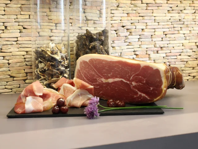 Jambon de Luxeuil en chiffonnade accompagné de griottines - Luxeuil les Bains - Vosges du Sud