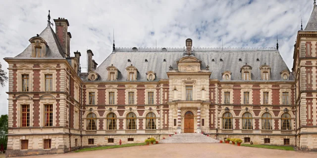 Vue d'ensemble du château de Villersexel - Cité de caractère - Vallée de l'Ognon