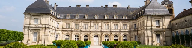 Cour du Château-Musée d'Arts et Traditions Populaires de Champlitte - Cité de caractère - Vesoul - Val de Saône