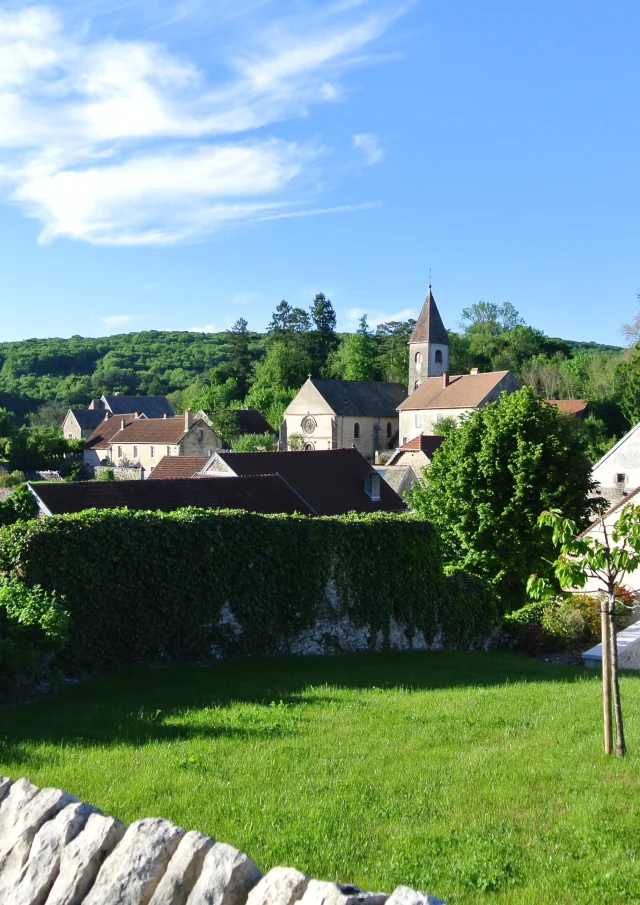 Vue panoramique de le village de Fondremand - Vallée de l'Ognon