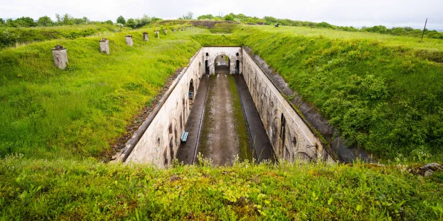 Cour centrale extérieure du Fort du mont-Vaudois - Ceinture fortifiée - proche d'Héricourt - Vosges du Sud