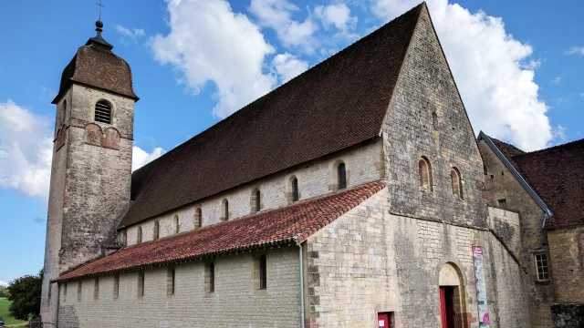 Vue extérieure du Prieuré de Marast - Vallée de l'Ognon