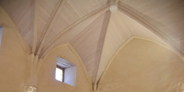 Intérieur de la chapelle du château médiéval d'Oricourt - Vallée de l'Ognon