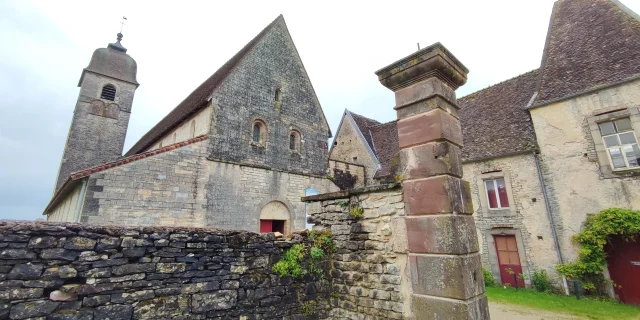 Vue extérieure du Prieuré de Marast - Vallée de l'Ognon