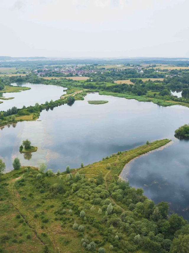 Vue aérienne des étangs à Breurey-les-Faverney - Vesoul - Val de Saône