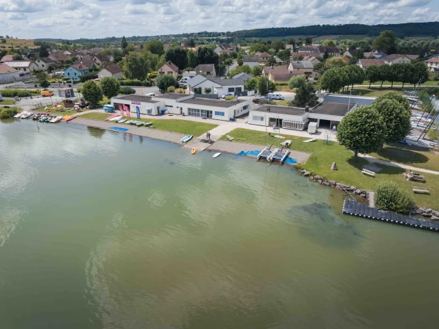 Vue aérienne de la base nautique du lac de Vesoul-Vaivre - Vesoul - Val de Saône