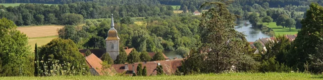 Vue sur le village de Rau-sur-Saône avec la Saône en arrière-plan - Cité de caractère - Vesoul - Val de Saône