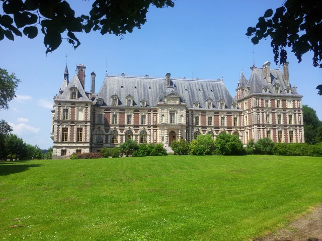 Vue d'ensemble du château de Villersexel - Cité de caractère - Vallée de l'Ognon