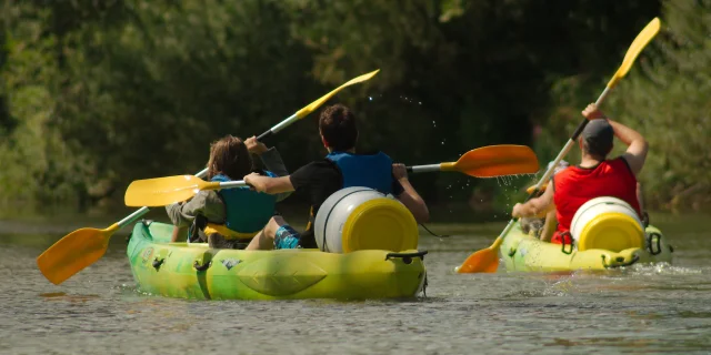 Une famille descend la Saône en canoë - Vesoul - Val de Saône