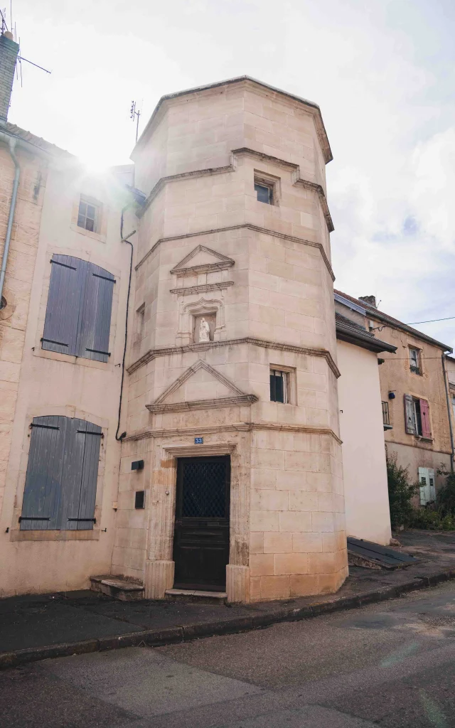 Ville de Jussey - Tour en pierre - Vesoul - Val de Saône