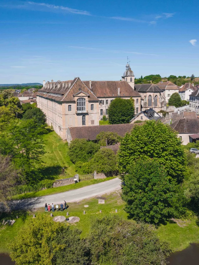 Vue aérienne de la ville de Faverney - Cité de caractère - Vesoul - Val de Saône