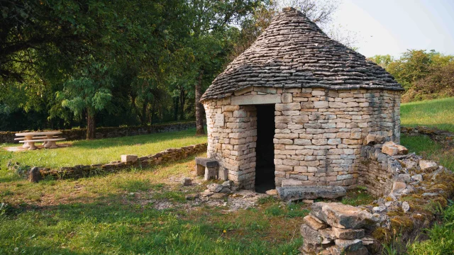 Sentier d'interprétation des pierres sèches à Champlitte - Vesoul - Val de Saône