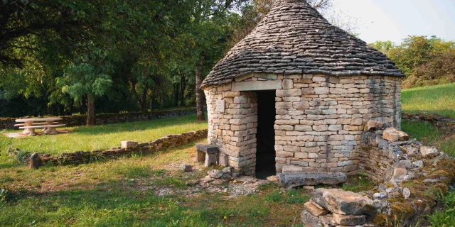 Sentier d'interprétation des pierres sèches à Champlitte - Vesoul - Val de Saône