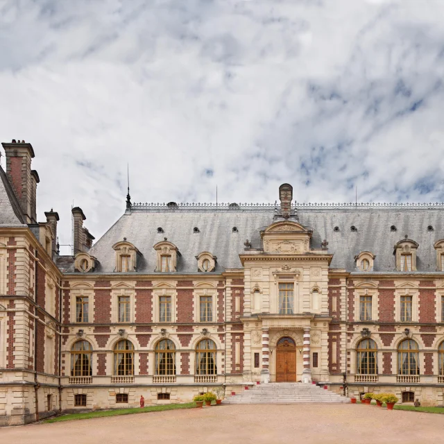 Vue d'ensemble du château de Villersexel - Cité de caractère - Vallée de l'Ognon