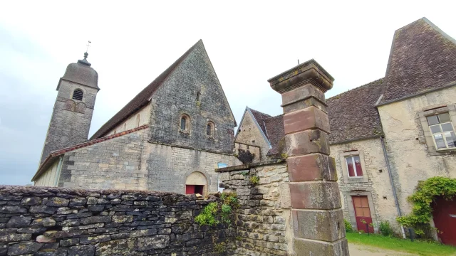 Vue extérieure du Prieuré de Marast - Vallée de l'Ognon