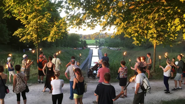 Randonnée nocturne au flambeau au-dessus du tunnel de Saint-Albin