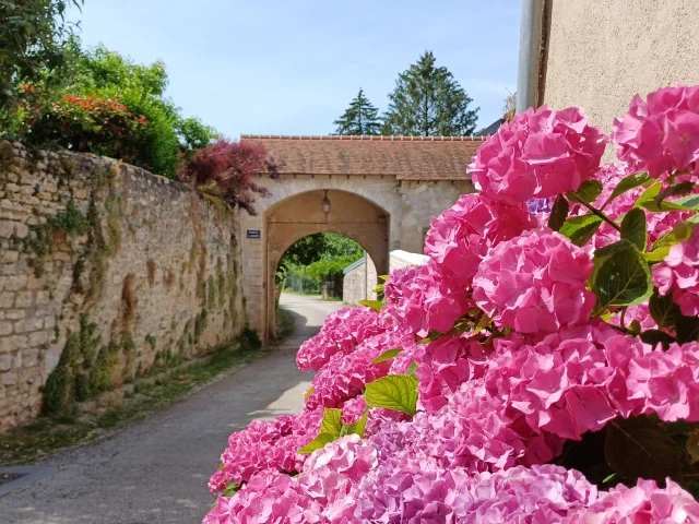 Porte Loigerot de Pesmes - Plus beaux Villages de France - Vallée de l'Ognon